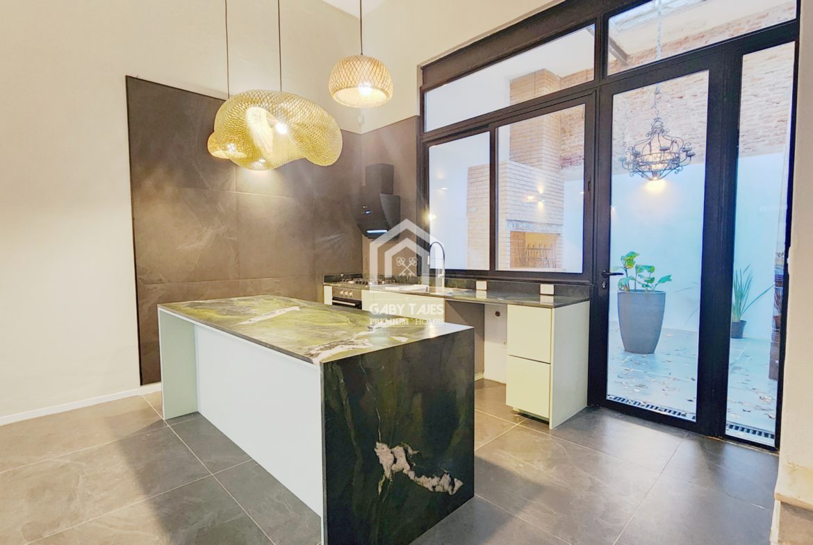 Casa Venta Padrón Único en Palermo Reciclada 4 Dormitorios, 4 Baños.
