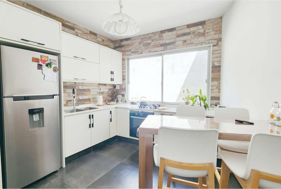 Venta Apartamento 3 Dormitorios 2 Baños Centro Zelmar Michelini Gaby Tajes Inmobiliaria