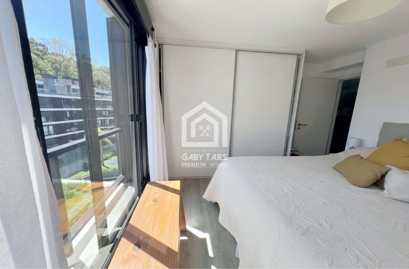 Venta apartamento 2 dormitorios Punta Gorda Gaby Tajes 098013047