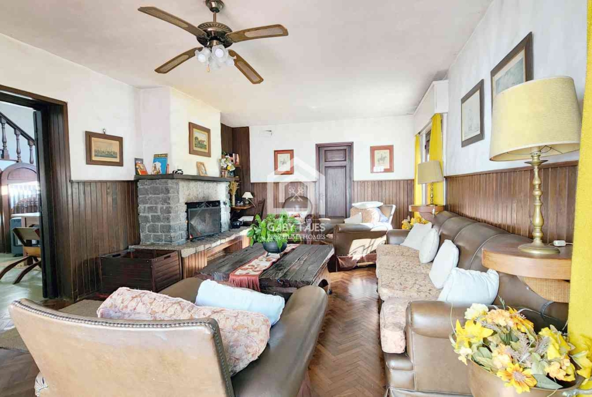 Venta Casa Quinta Colón 8 Dormitorios