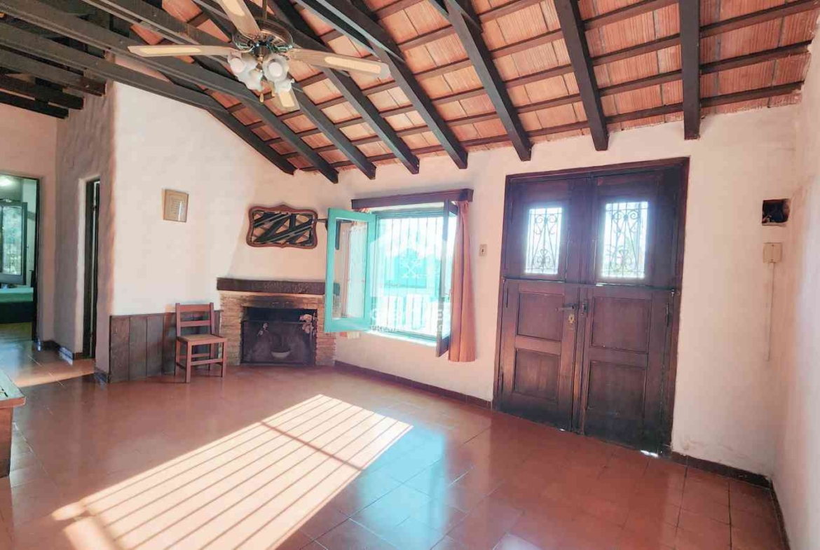 Venta Casa Quinta Colón 8 Dormitorios