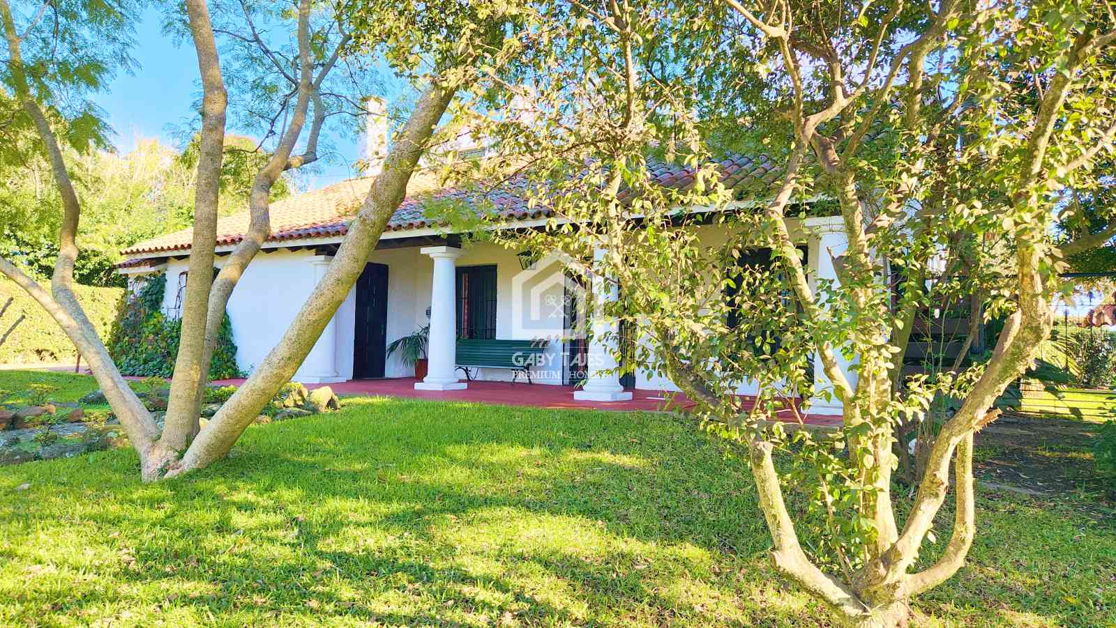 Venta Casa Quinta Colón 8 Dormitorios