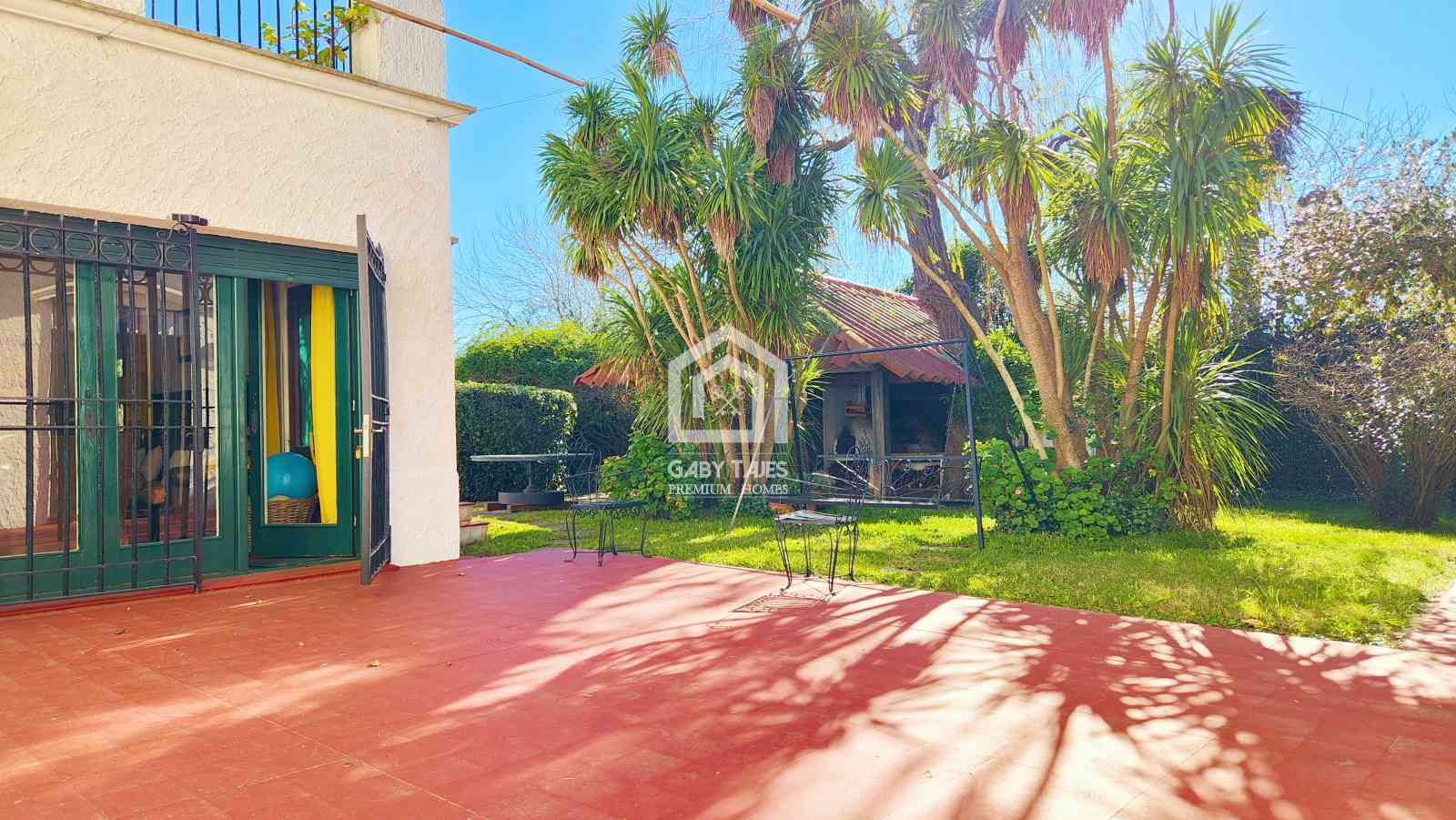 Venta Casa Quinta Colón 8 Dormitorios