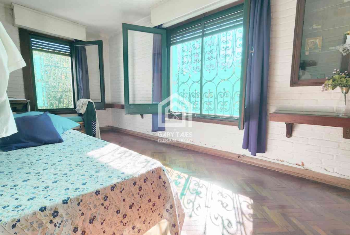 Venta Casa Quinta Colón 8 Dormitorios
