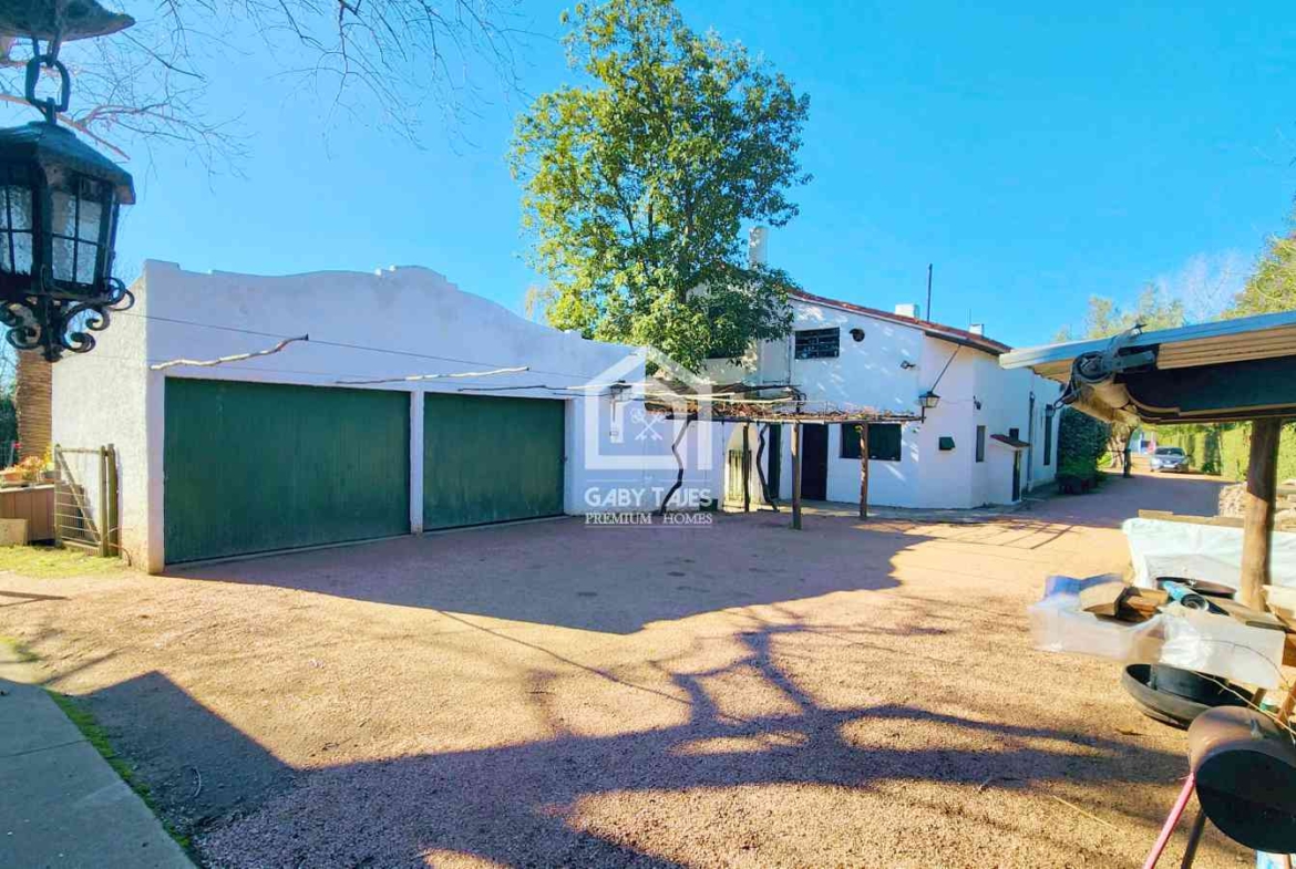 Venta Casa Quinta Colón 8 Dormitorios
