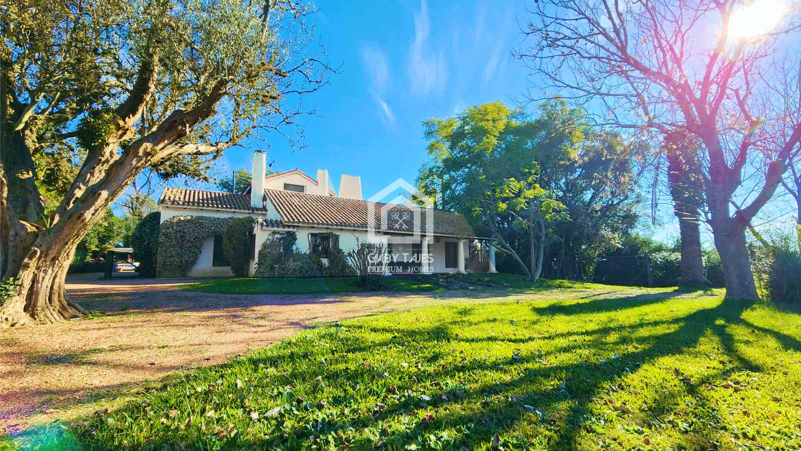Venta Casa Quinta Colón 8 Dormitorios