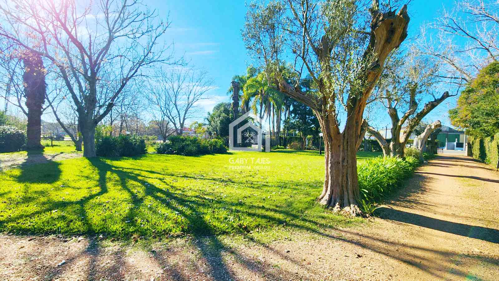 Venta Casa Quinta Colón 8 Dormitorios