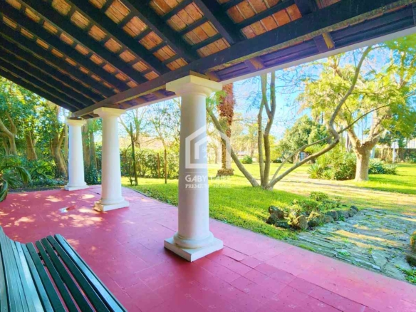 Venta Casa Quinta Colón 8 Dormitorios