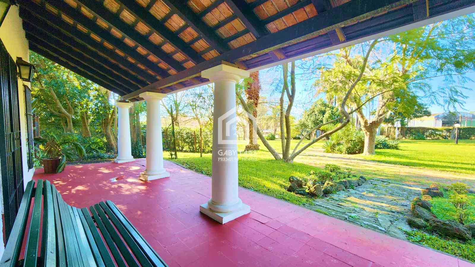 Venta Casa Quinta Colón 8 Dormitorios
